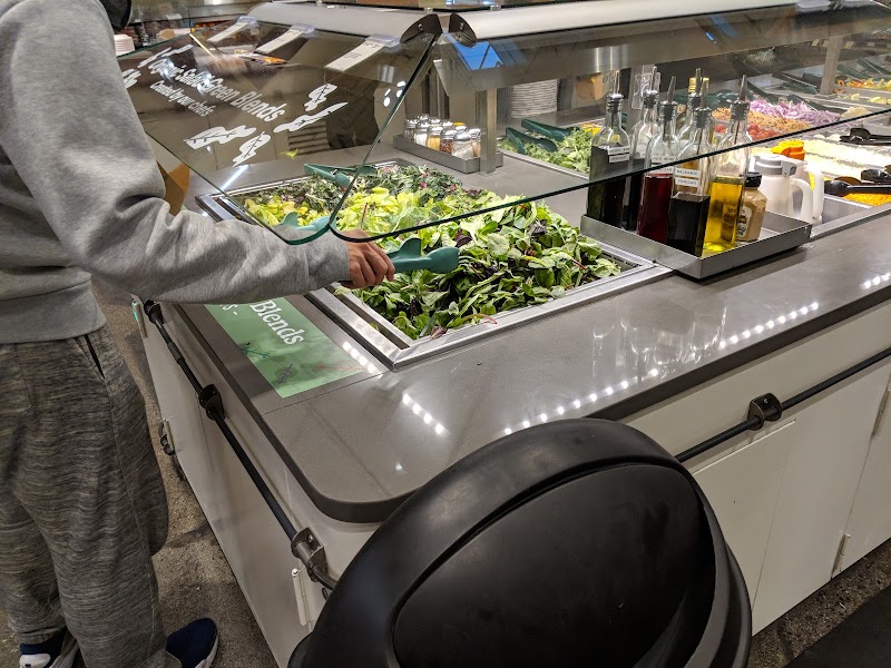 Build-your-own salad bar