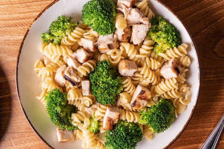 Grilled chicken broccoli pasta