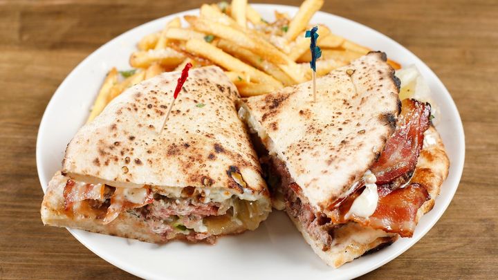 Toasted sandwich, golden fries
