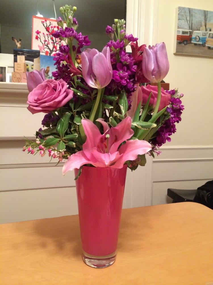 Fresh blooms, vibrant hues
